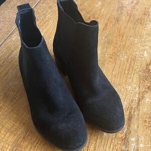 Steve Madden Black Suede Ankle Booties
